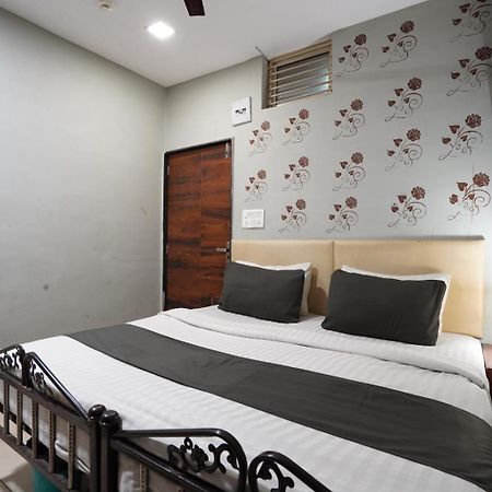 Hotel Sai Inn, Ahmedabad Airport Ngoại thất bức ảnh