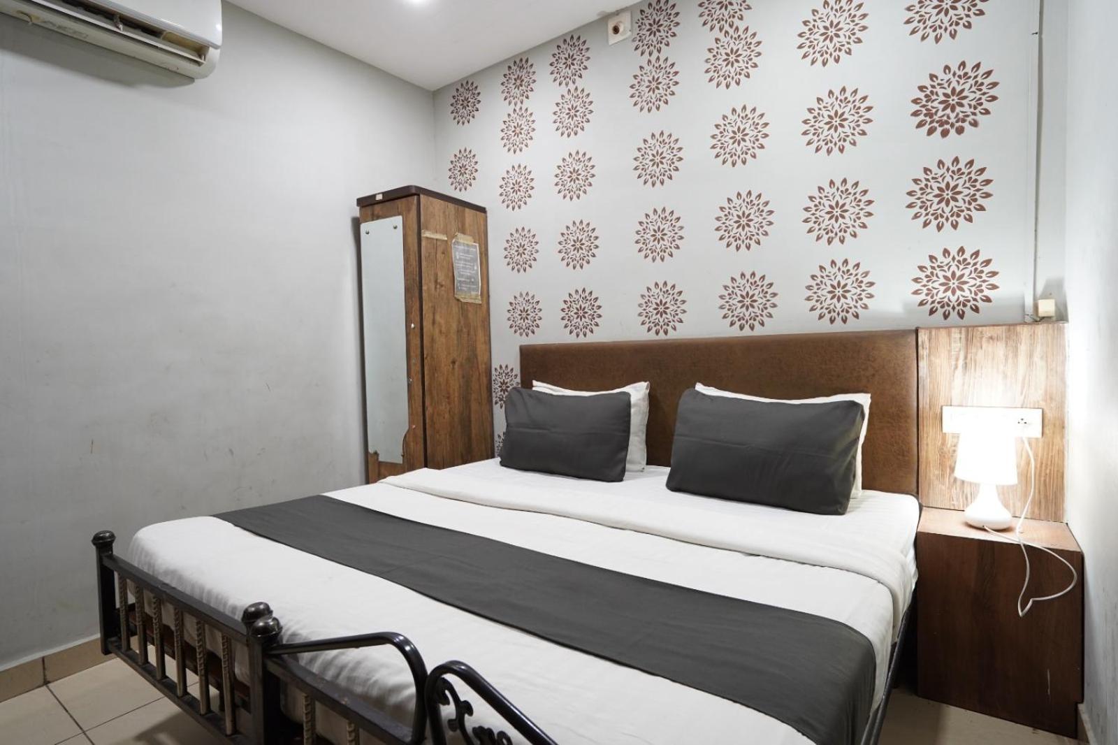 Hotel Sai Inn, Ahmedabad Airport Ngoại thất bức ảnh