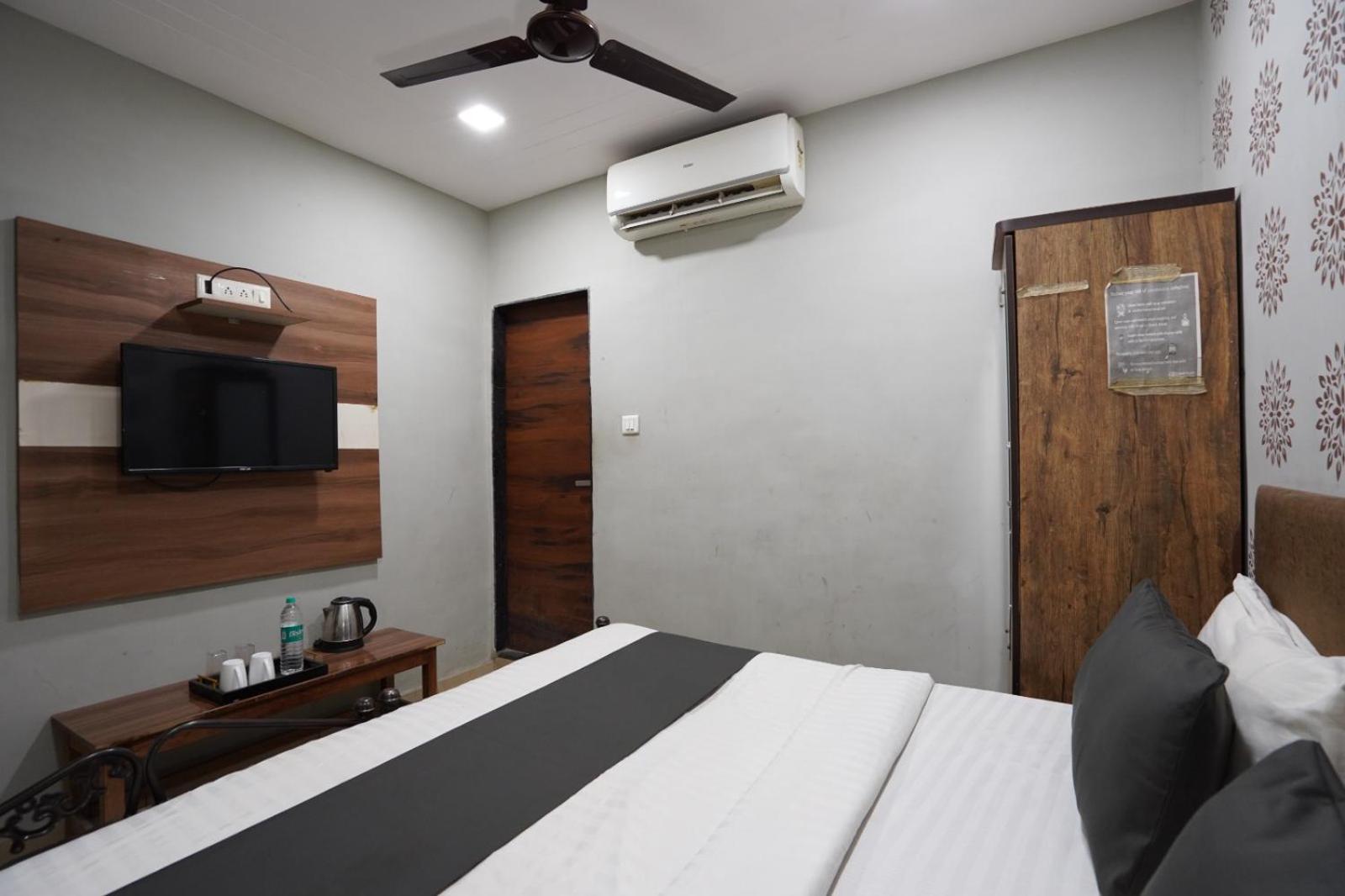 Hotel Sai Inn, Ahmedabad Airport Ngoại thất bức ảnh