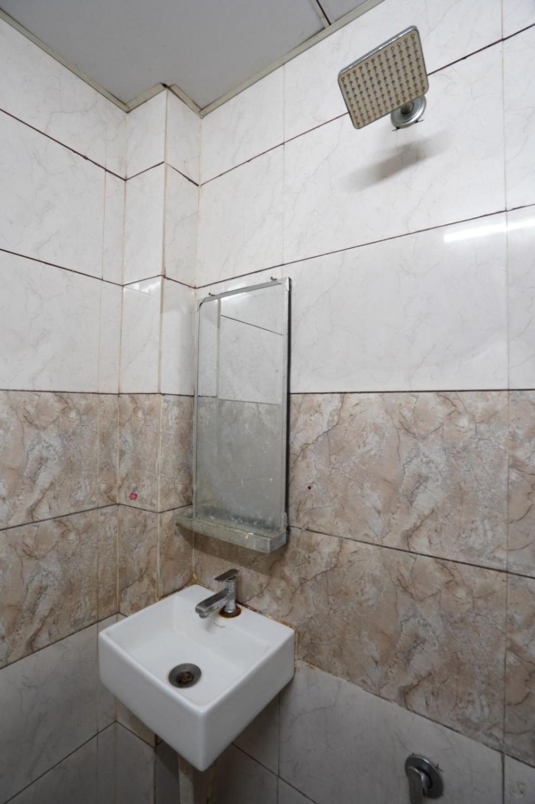 Hotel Sai Inn, Ahmedabad Airport Ngoại thất bức ảnh